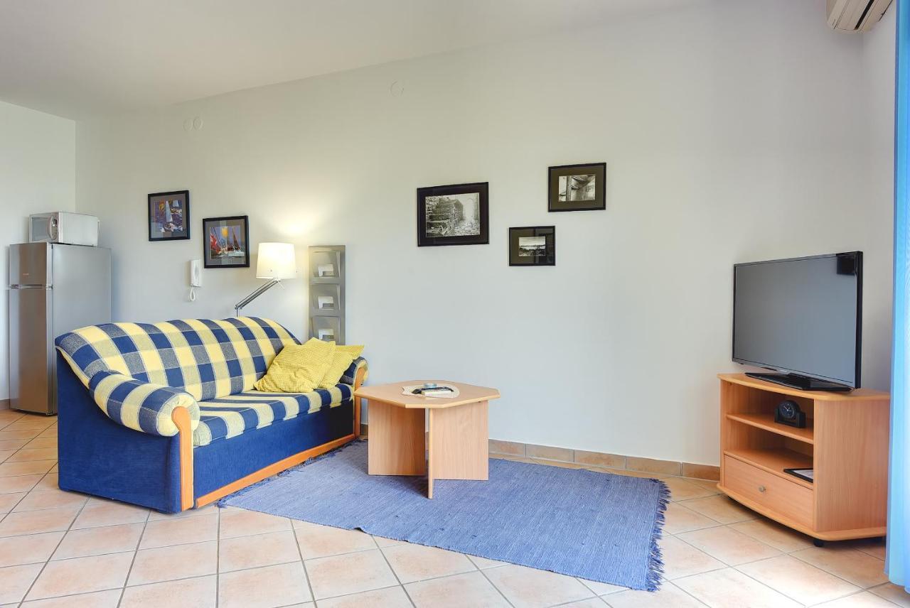 Apartments Villa Ana Medulin Bagian luar foto