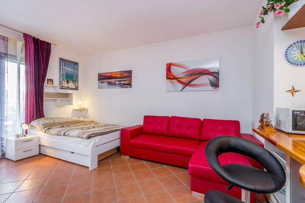 Apartments Villa Ana Medulin Bagian luar foto